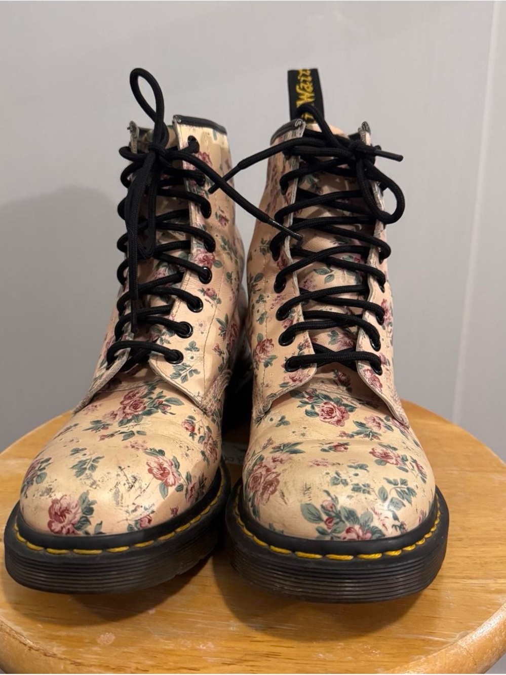 Dr. Martens 1460 Vintage Rose Floral Boots Cream Leather Womens 8